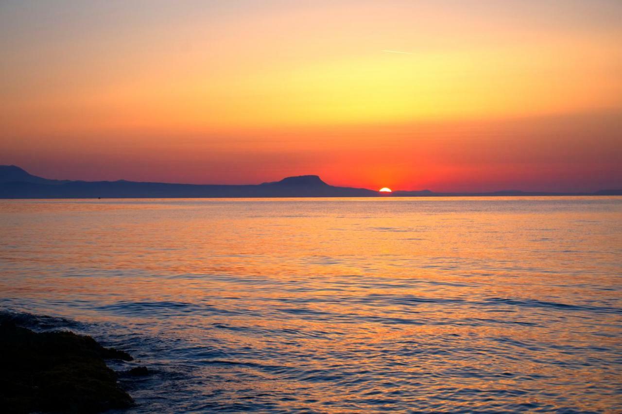 Thalasses Adelianos Kampos Buitenkant foto